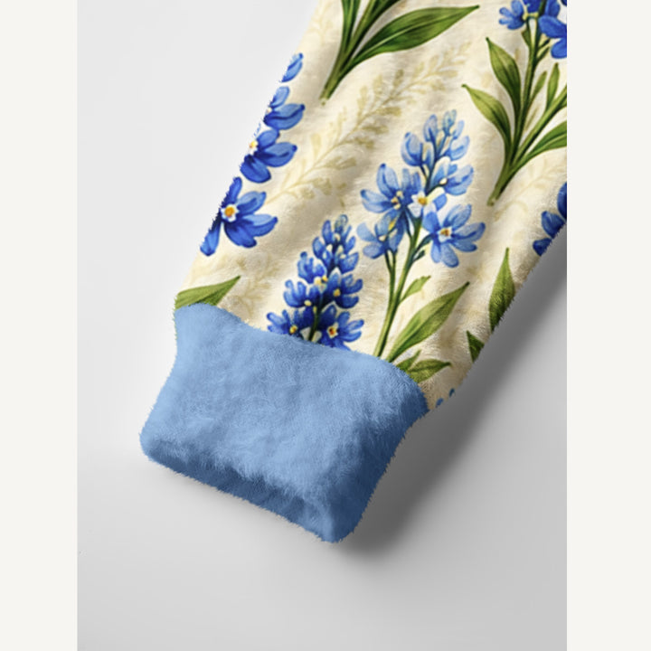 Cardigan lavorato a maglia blu reale con prato di lupini