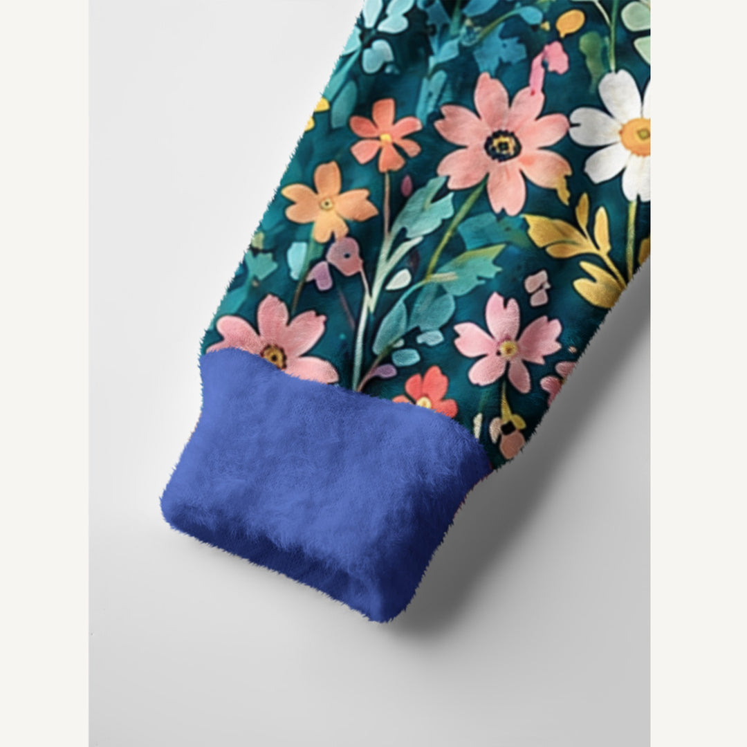 Cardigan lavorato a maglia color verde petrolio scuro con prato di fiori selvatici