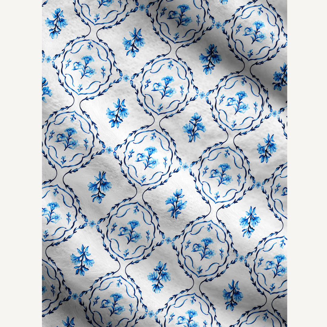 Cardigan lavorato a maglia blu con stampa di medaglioni floreali