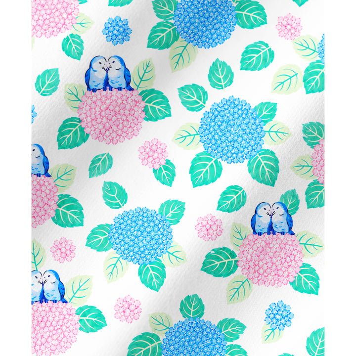 Set di pigiami a maniche lunghe con ortensie e uccellini blu da giardino