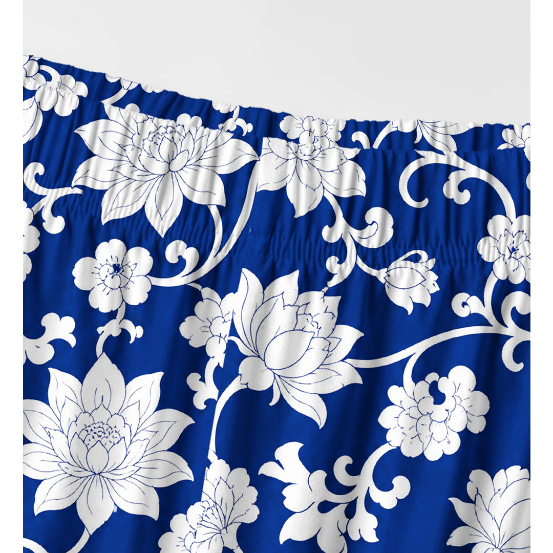 Set di pigiami a maniche lunghe con fiori blu e bianchi in porcellana