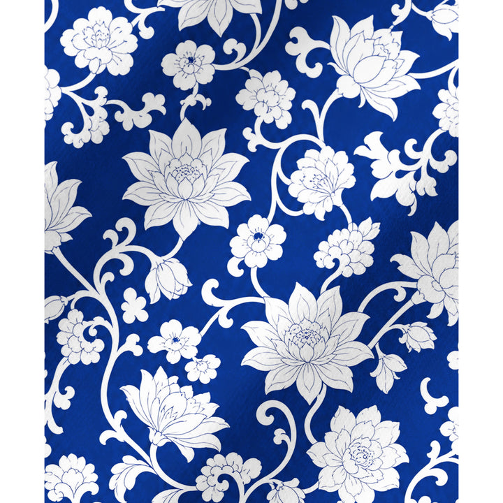Set di pigiami a maniche lunghe con fiori blu e bianchi in porcellana