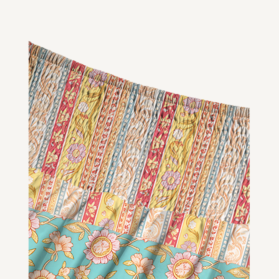 Gonna maxi trasformabile e abito senza spalline con motivo ispirato al Paisley